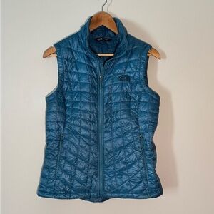 The North Face Women Thermoball Zip Up Puffer Vest Size Small Blue Moss Outdoor